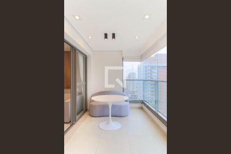 Varanda de apartamento à venda com 2 quartos, 65m² em Jardim das Acacias, São Paulo