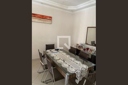 Casa à venda com 3 quartos, 181m² em Taquaral, Campinas