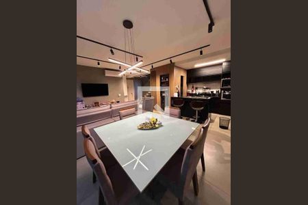 Casa à venda com 3 quartos, 210m² em Parque Taquaral, Campinas