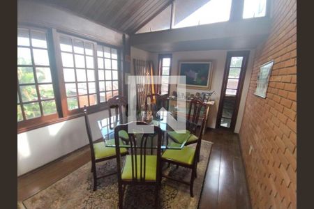 Casa à venda com 4 quartos, 430m² em Vila Brandina, Campinas