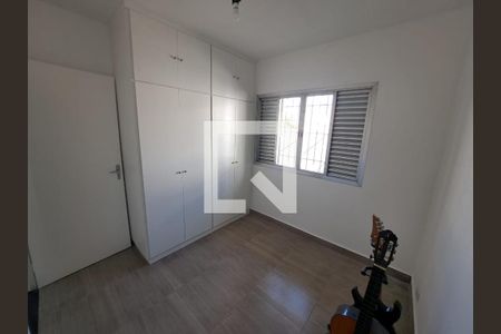 Quarto 2 de casa à venda com 3 quartos, 225m² em Vila Osasco, Osasco