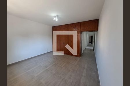 Suíte  de casa à venda com 3 quartos, 225m² em Vila Osasco, Osasco
