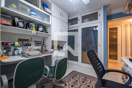 Quarto  de apartamento à venda com 3 quartos, 118m² em Sumaré, São Paulo