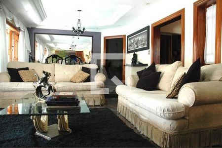 Casa à venda com 5 quartos, 520m² em Interlagos, São Paulo