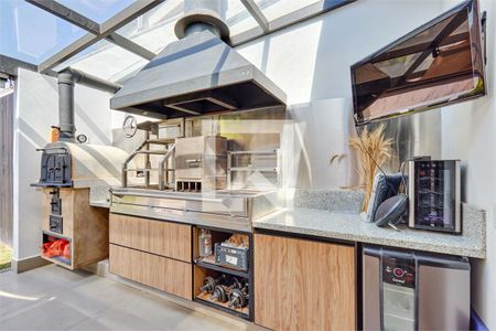 Casa à venda com 3 quartos, 250m² em Santo Amaro, São Paulo