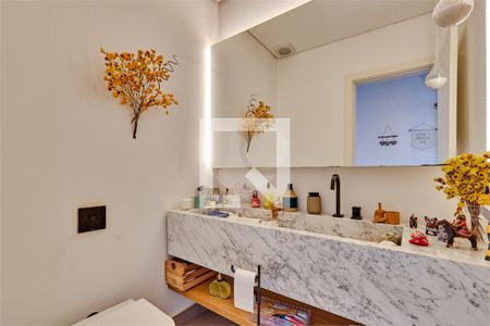 Casa à venda com 3 quartos, 250m² em Santo Amaro, São Paulo