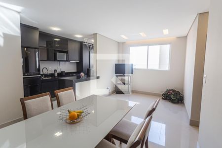 Sala de apartamento à venda com 2 quartos, 65m² em Santa Efigênia, Belo Horizonte