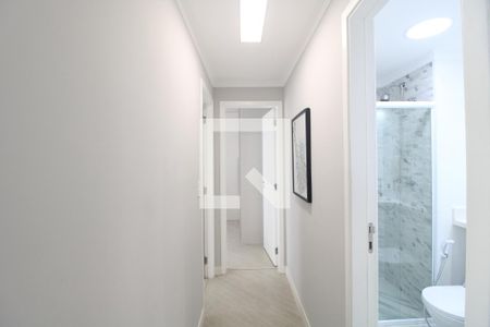 Corredor de apartamento à venda com 2 quartos, 61m² em Vila Isa, São Paulo