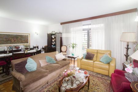 Sala de casa de condomínio à venda com 3 quartos, 258m² em Campo Belo, São Paulo