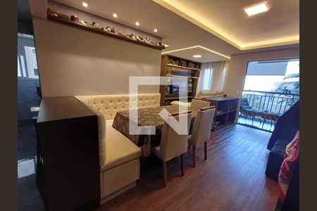 Sala de apartamento à venda com 2 quartos, 66m² em Vila Metalúrgica, Santo André