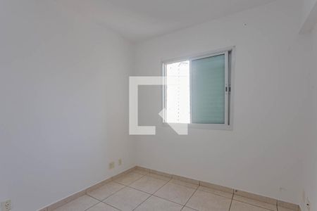 Quarto 2 de apartamento para alugar com 2 quartos, 53m² em Vila Gumercindo, São Paulo