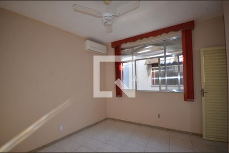 Quarto 2 de apartamento para alugar com 2 quartos, 60m² em Madureira, Rio de Janeiro