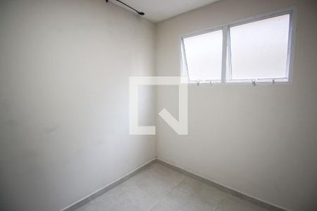 Quarto 2 de apartamento para alugar com 2 quartos, 42m² em Jardim Maria Duarte, São Paulo