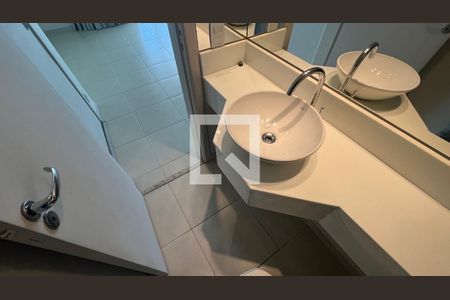 Lavabo de apartamento à venda com 3 quartos, 113m² em Parque dos Pomares, Campinas