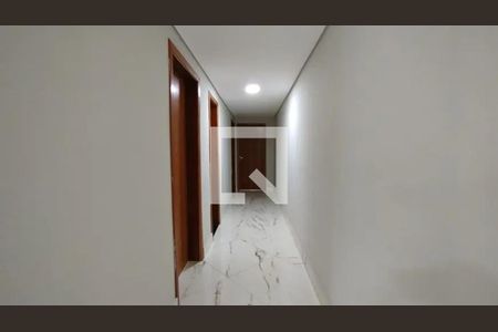 Corredor de casa para alugar com 2 quartos, 111m² em Jardim Montanhês, Belo Horizonte