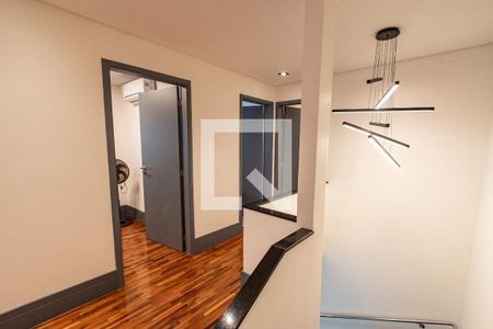 Corredor de casa à venda com 3 quartos, 300m² em Vila Mariana, São Paulo