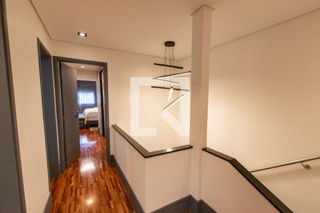 Corredor de casa à venda com 3 quartos, 300m² em Vila Mariana, São Paulo