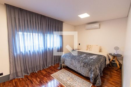 Quarto 1 de casa à venda com 3 quartos, 300m² em Vila Mariana, São Paulo