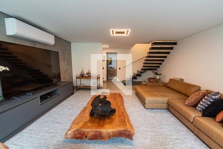 Sala de casa à venda com 3 quartos, 300m² em Vila Mariana, São Paulo