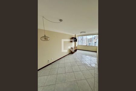 Sala de apartamento para alugar com 2 quartos, 64m² em Kobrasol, São José
