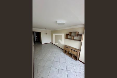 Sala de apartamento para alugar com 2 quartos, 64m² em Kobrasol, São José