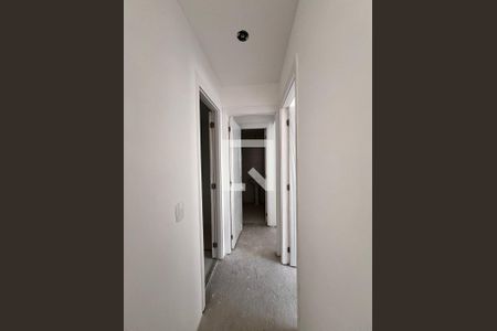 Corredor de apartamento à venda com 2 quartos, 55m² em Vila Rosalia, Guarulhos