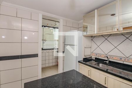 Cozinha de apartamento para alugar com 1 quarto, 47m² em Humaitá, Porto Alegre