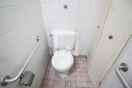 Lavabo de casa para alugar com 2 quartos, 125m² em Indianópolis, São Paulo