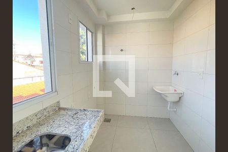 Cozinha de apartamento à venda com 2 quartos, 49m² em Santa Monica, Belo Horizonte