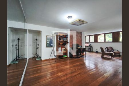 Sala de apartamento à venda com 3 quartos, 150m² em Grajaú, Rio de Janeiro
