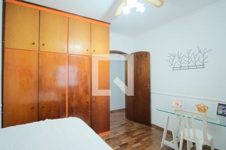 Quarto 1 de casa à venda com 3 quartos, 300m² em Vila Carrão, São Paulo