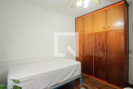 Quarto 1 de casa à venda com 3 quartos, 300m² em Vila Carrão, São Paulo