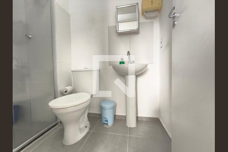 Banheiro de apartamento para alugar com 1 quarto, 25m² em Sé, São Paulo