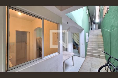 Quintal de casa à venda com 3 quartos, 200m² em Vila Ipojuca, São Paulo