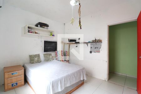 Quarto de casa à venda com 3 quartos, 200m² em Vila Ipojuca, São Paulo