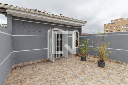 Sacada Quarto 1 de casa à venda com 3 quartos, 230m² em Vila Progredior, São Paulo