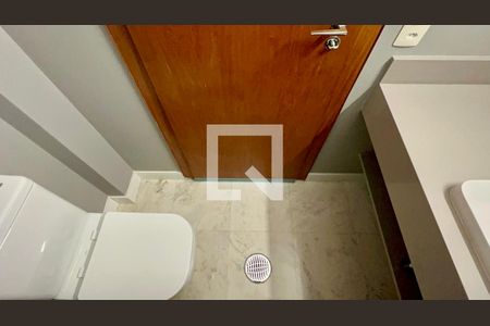 Lavabo de apartamento à venda com 3 quartos, 180m² em Cerqueira César, São Paulo