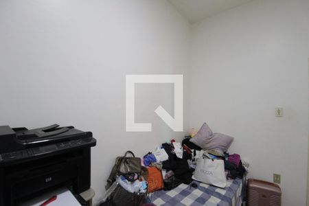 Quarto 1 de casa à venda com 3 quartos, 385m² em Venda Nova, Belo Horizonte