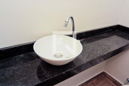 Lavabo de casa à venda com 2 quartos, 120m² em Jardim Monjolo, São Paulo