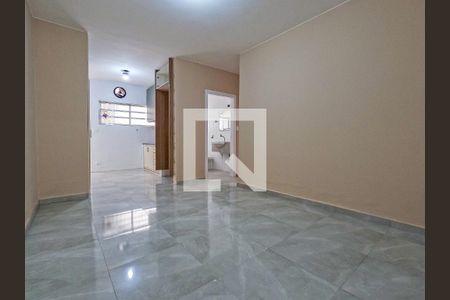 Sala de casa para alugar com 3 quartos, 250m² em Vila Zulmira, São Paulo