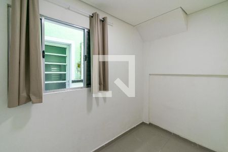 Quarto 2 de casa para alugar com 2 quartos, 32m² em Vila Santa Catarina, São Paulo