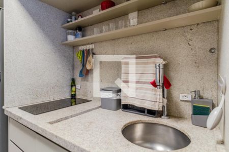 Cozinha de apartamento à venda com 1 quarto, 30m² em Pinheiros, São Paulo