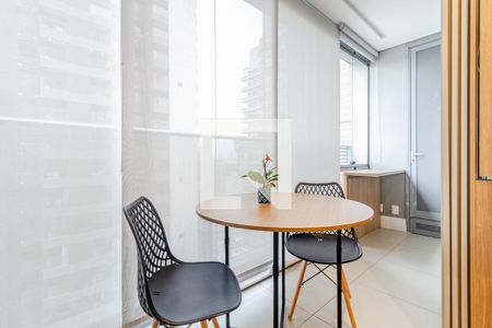 Sala de apartamento à venda com 1 quarto, 30m² em Pinheiros, São Paulo