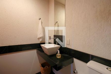 Lavabo de casa à venda com 3 quartos, 720m² em Mangabeiras, Belo Horizonte