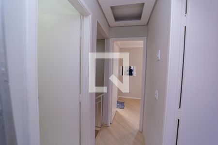 Corredor de casa de condomínio para alugar com 3 quartos, 110m² em Jardim Santa Maria, São Paulo