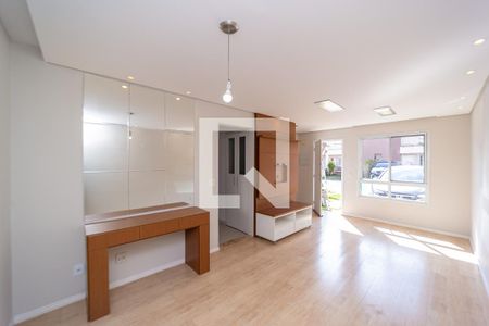 Sala de casa de condomínio para alugar com 3 quartos, 110m² em Jardim Santa Maria, São Paulo