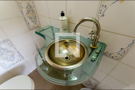 Lavabo de apartamento à venda com 4 quartos, 170m² em Vila Palmeiras, São Paulo