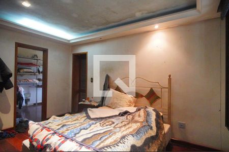 Suíte de casa à venda com 3 quartos, 244m² em Rondônia, Novo Hamburgo