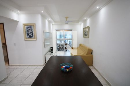 Sala de apartamento para alugar com 2 quartos, 69m² em Guilhermina, Praia Grande