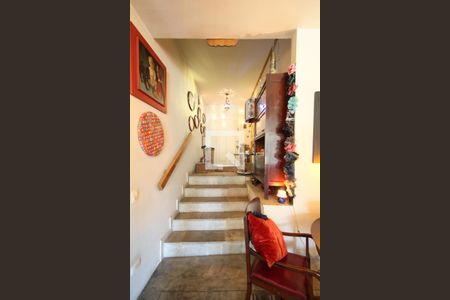 Hall de entrada de casa à venda com 4 quartos, 350m² em Real Parque, São Paulo